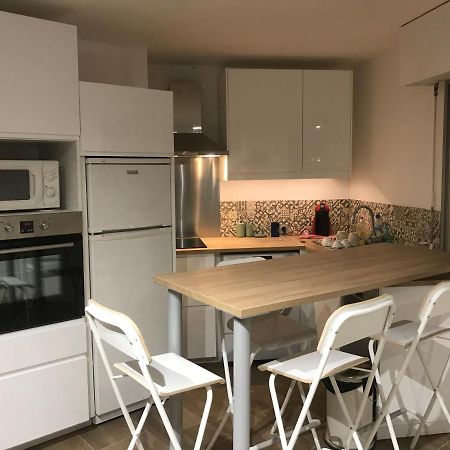 Magnifique Appartement Pied Dans L'Eau Кан Екстериор снимка