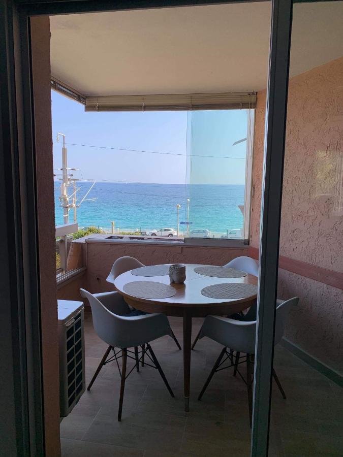Magnifique Appartement Pied Dans L'Eau Кан Екстериор снимка