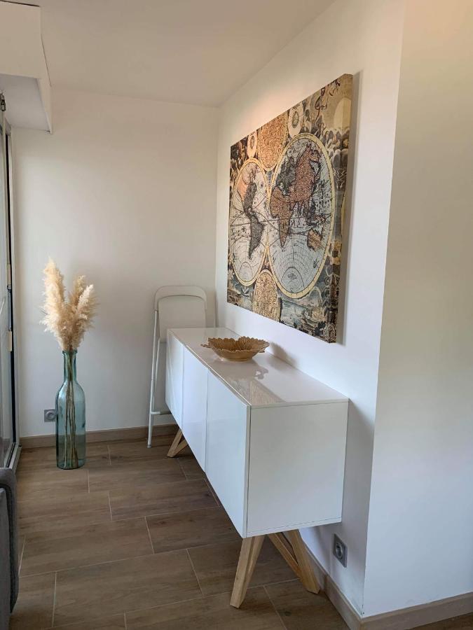 Magnifique Appartement Pied Dans L'Eau Кан Екстериор снимка